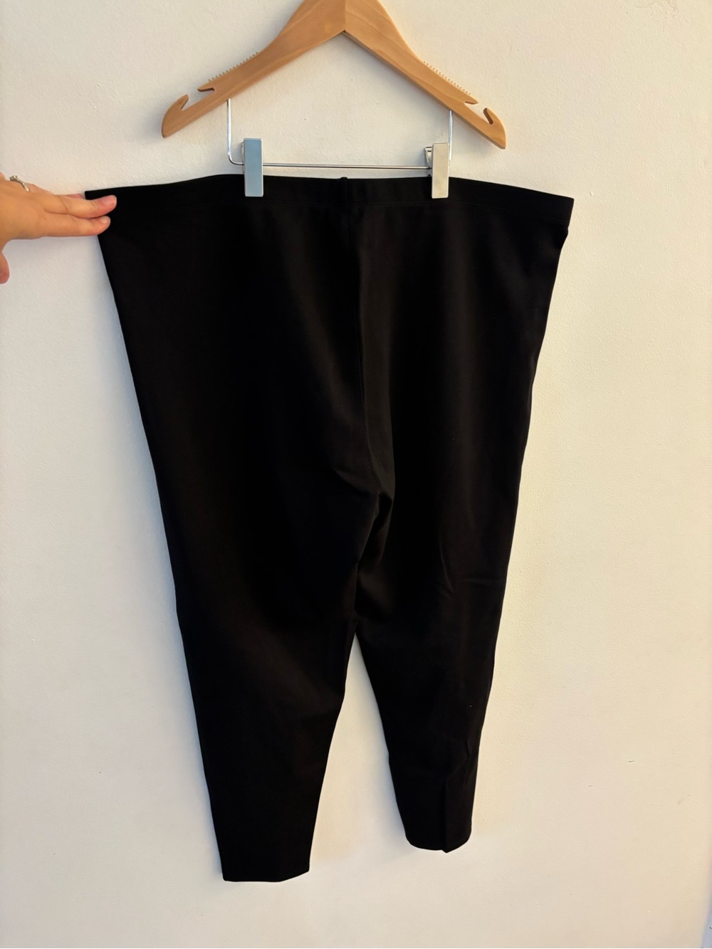 BNWOT Love & Legend Penningtons Black Stretch Ponte 3/4 length leggings, Sz 2X